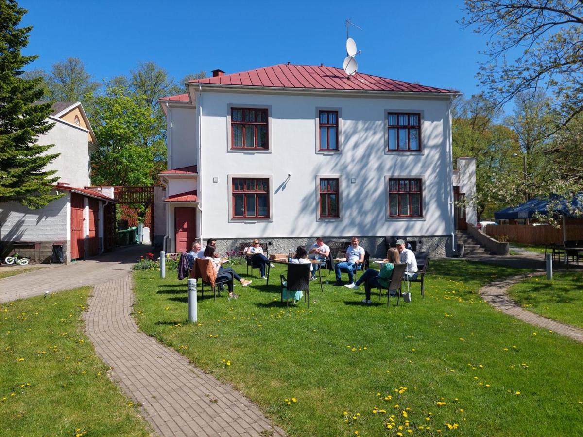 Villa Meri Apartments Pärnu Exterior photo